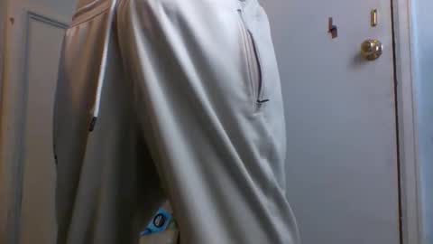 allwolf0323 online show from 11.14.25