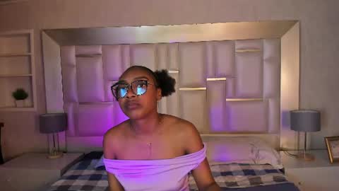 Snapshot of ally_jackson chatting on 06.19.26 ally_jackson online show from 06.19.26
