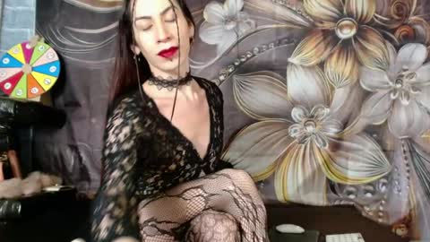 Allys xoxo online show from 10.22.25