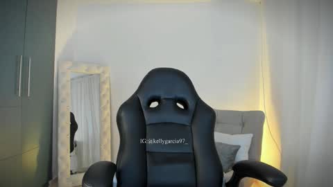 Kelly  online show from 02.13.26