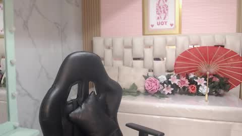 Allysa  online show from 01.11.26