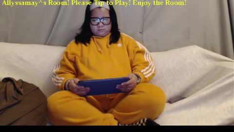 Snapshot of allyssamay chatting on 01.16.26 Allyssamay online show from 01.16.26