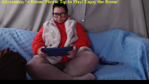 Snapshot of allyssamay chatting on 02.15.26 Allyssamay online show from 02.15.26