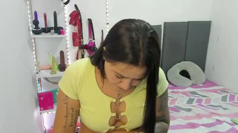 Snapshot of almaa__ chatting on 07.31.26 Alma online show from 07.31.26