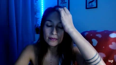 Snapshot of almaglow chatting on 01.14.26 Alma online show from 01.14.26