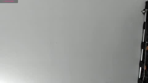 Snapshot of almazz_ chatting on 05.19.26 Santy online show from 05.19.26