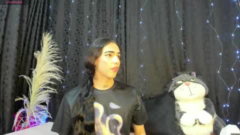 Snapshot of almazz_ chatting on 05.20.26 Santy online show from 05.20.26