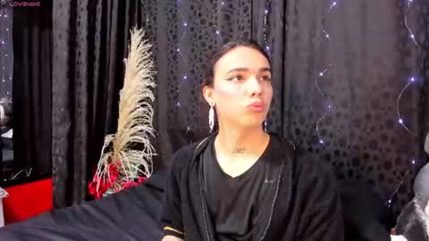 Snapshot of almazz_ chatting on 06.15.26 Santy online show from 06.15.26