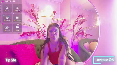 ALMENDRAEVANS online show from 02.01.25