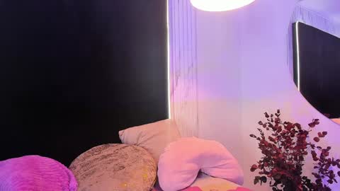 ALMENDRAEVANS online show from 02.07.25