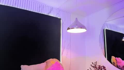 ALMENDRAEVANS online show from 02.07.25