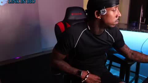 Snapshot of almightycnote chatting on 07.11.26 Almightycnote online show from 07.11.26