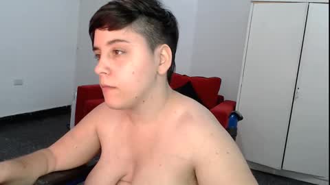 Snapshot of almondonwheels chatting on 12.02.24 Almond online show from 12.02.24