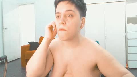 Snapshot of almondonwheels chatting on 03.03.25 Almond online show from 03.03.25