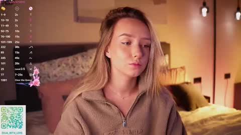 Lia online show from 11.25.25