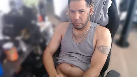 Snapshot of aloha_king chatting on 03.09.25 simplyfaded online show from 03.09.25