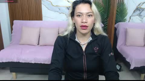 Snapshot of alonddra_tay chatting on 04.16.26 alonddra_tay online show from 04.16.26