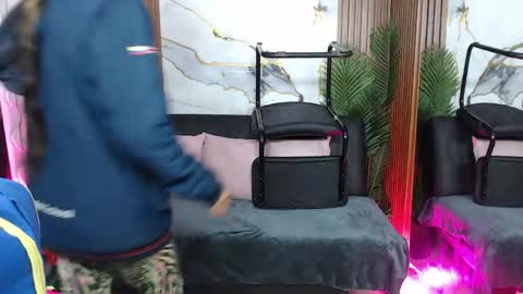 Snapshot of alonddra_tay chatting on 04.20.26 alonddra_tay online show from 04.20.26