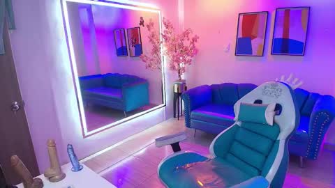 Alondra  online show from 01.06.26