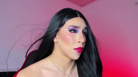 Hazel Bowie online show from 09.18.25