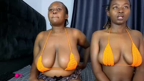 Snapshot of alotta_titties chatting on 04.30.26 alotta_titties online show from 04.30.26