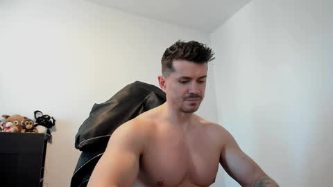 Snapshot of alphagodleatherking92 chatting on 05.10.26 LeatherMaster online show from 05.10.26