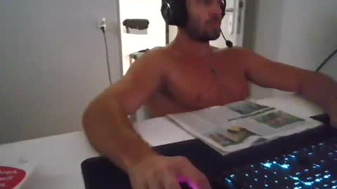 Snapshot of alphah_hunk chatting on 07.17.26 alphah_hunk online show from 07.17.26