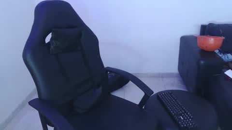 alphas_latins online show from 03.14.26