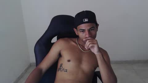 alphas_latins online show from 04.14.26