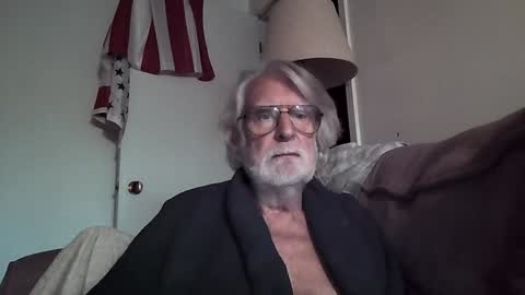 Snapshot of alphauniform chatting on 12.04.24 AlphaUniform online show from 12.04.24