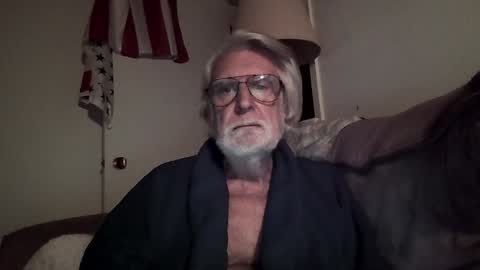 Snapshot of alphauniform chatting on 12.09.24 AlphaUniform online show from 12.09.24