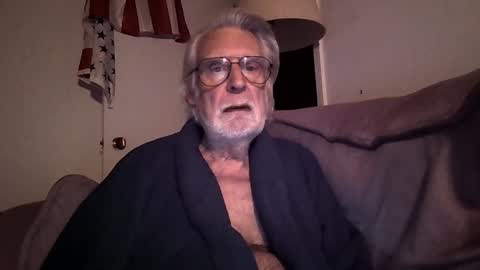 Snapshot of alphauniform chatting on 01.16.25 AlphaUniform online show from 01.16.25