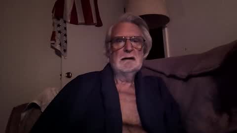 Snapshot of alphauniform chatting on 01.17.25 AlphaUniform online show from 01.17.25