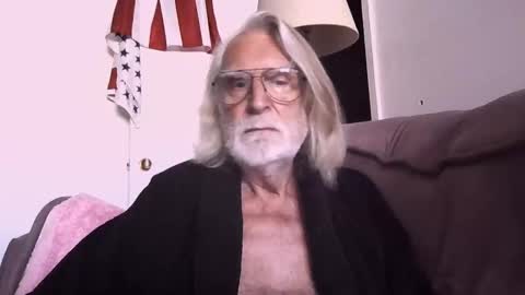 Snapshot of alphauniform chatting on 09.15.25 AlphaUniform online show from 09.15.25