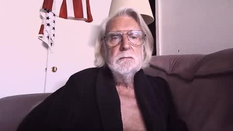 Snapshot of alphauniform chatting on 10.14.25 AlphaUniform online show from 10.14.25