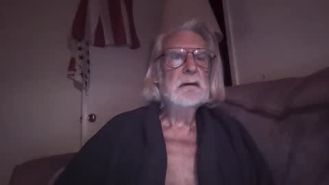 Snapshot of alphauniform chatting on 01.09.26 AlphaUniform online show from 01.09.26