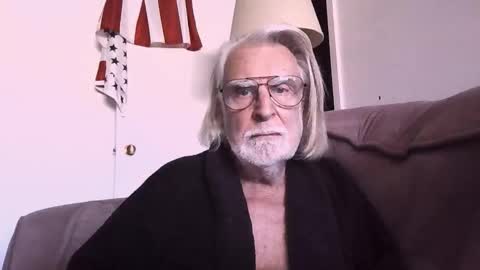 Snapshot of alphauniform chatting on 02.01.26 AlphaUniform online show from 02.01.26