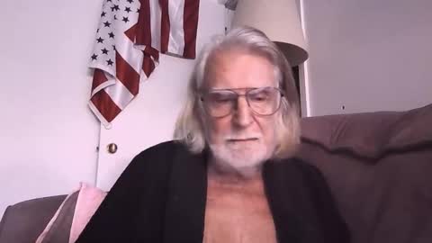 Snapshot of alphauniform chatting on 02.23.26 AlphaUniform online show from 02.23.26