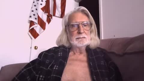 AlphaUniform online show from 03.30.26