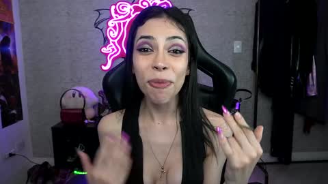 Snapshot of altsofie chatting on 12.08.24 Sofie Kimino online show from 12.08.24