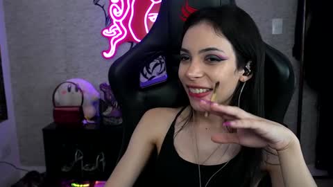 Snapshot of altsofie chatting on 12.10.24 Sofie Kimino online show from 12.10.24