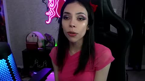 Snapshot of altsofie chatting on 12.11.24 Sofie Kimino online show from 12.11.24