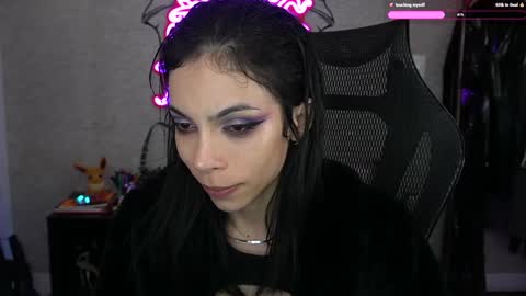 Snapshot of altsofie chatting on 01.11.25 Sofie Kimino online show from 01.11.25