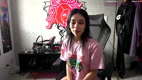 Snapshot of altsofie chatting on 02.03.25 Sofie Kimino online show from 02.03.25