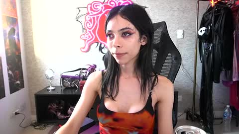 Snapshot of altsofie chatting on 02.05.25 Sofie Kimino online show from 02.05.25