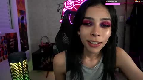 Snapshot of altsofie chatting on 03.06.25 Sofie Kimino online show from 03.06.25