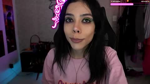 Snapshot of altsofie chatting on 03.07.25 Sofie Kimino online show from 03.07.25