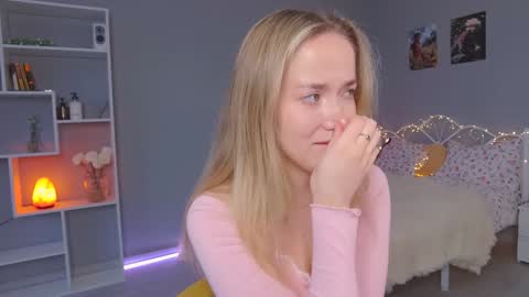 Amelia NEXT STREAM  online show from 02.01.25