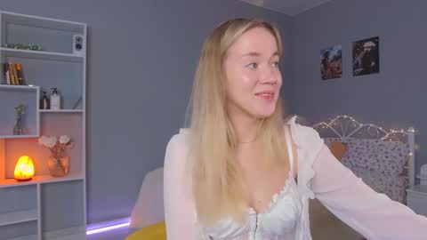 Amelia NEXT STREAM  online show from 02.02.25