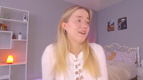 Amelia NEXT STREAM  online show from 02.18.25